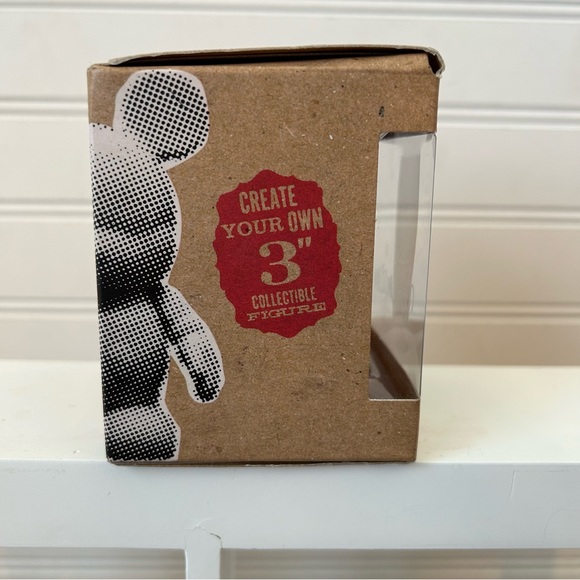 New in Box Vinylmation 3” Mickey Mouse Disney Parks Create your Own Own - Picture 3 of 7